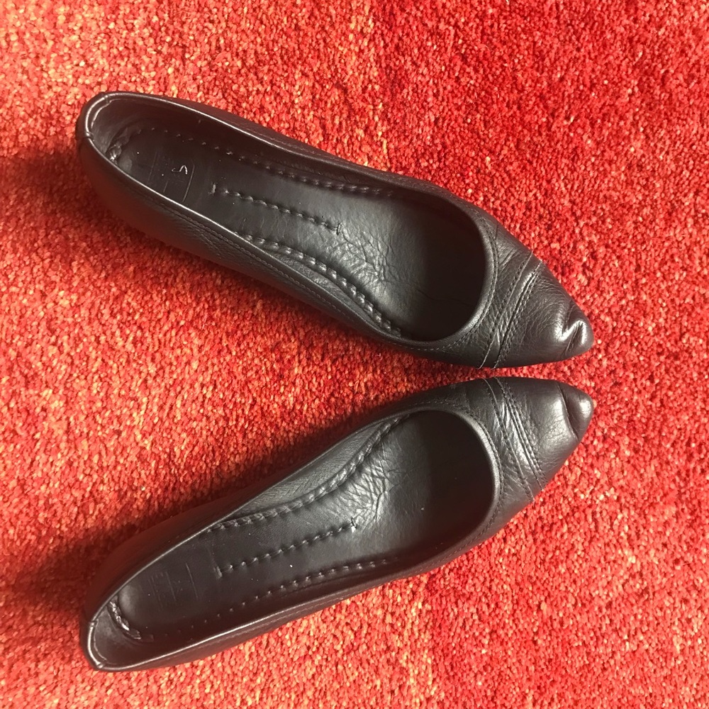 Classic black Alicia Ballet flat